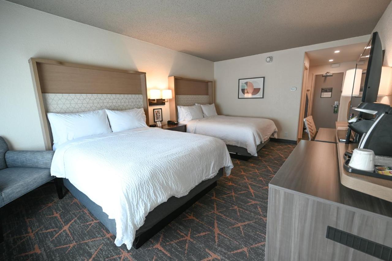 Holiday Inn Cleveland-Mayfield By Ihg Zewnętrze zdjęcie