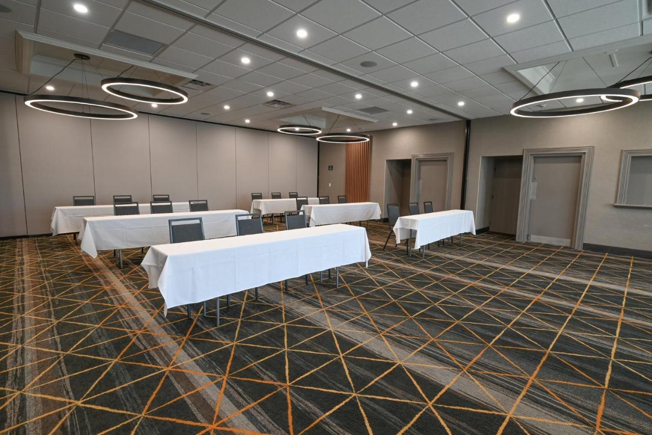 Holiday Inn Cleveland-Mayfield By Ihg Zewnętrze zdjęcie